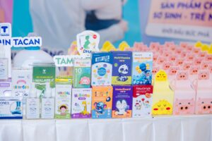 Hình 3: Sản phẩm trưng bày của Tamin Pharma.